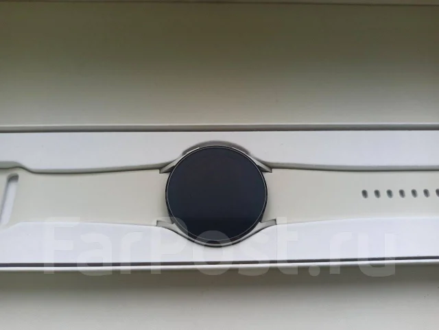 Samsung Galaxy Watch4. IP68 ����