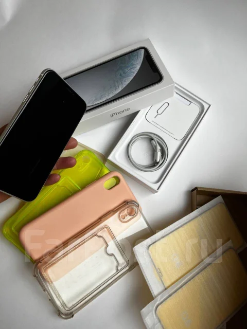 Apple iPhone Xr. �/�, 128 ��, ����� ����