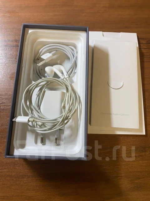 Apple iPhone 8 Plus. �/�, 64 ��, ������, 3G, 4G LTE ����
