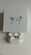 Apple AirPods ����