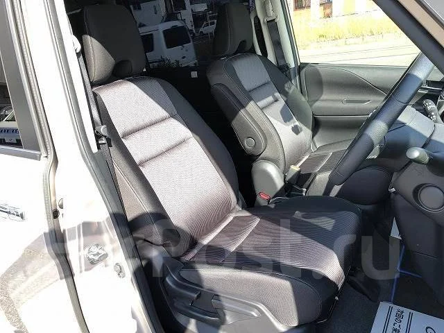 Nissan Serena. �������, ��������, 1.2, ������, 23 000����. ��, �/�. ��� ����� �� ������������ ����