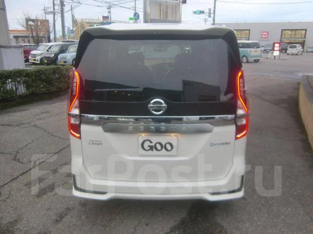 Nissan Serena. �������, ��������, 1.2, ������, 1 000����. ��, �/�. ��� ����� �� ������������ ����