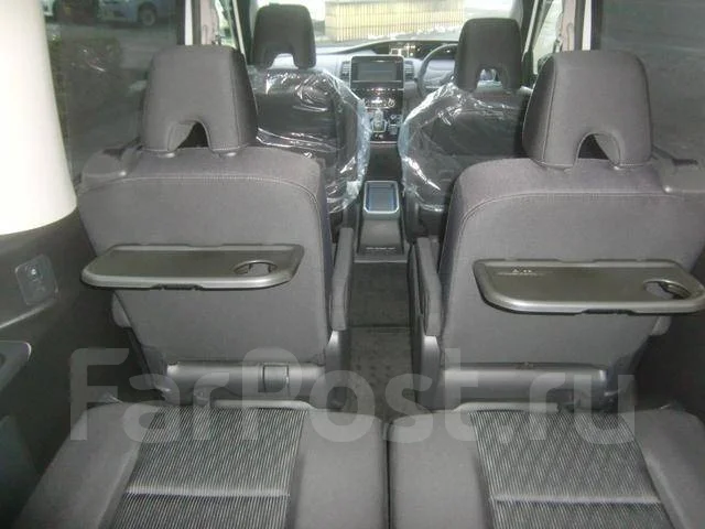 Nissan Serena. �������, ��������, 1.2, ������, 1 000����. ��, �/�. ��� ����� �� ������������ ����