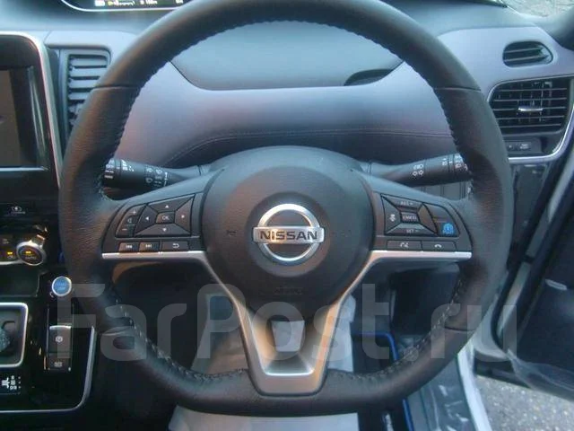 Nissan Serena. �������, ��������, 1.2, ������, 1 000����. ��, �/�. ��� ����� �� ������������ ����
