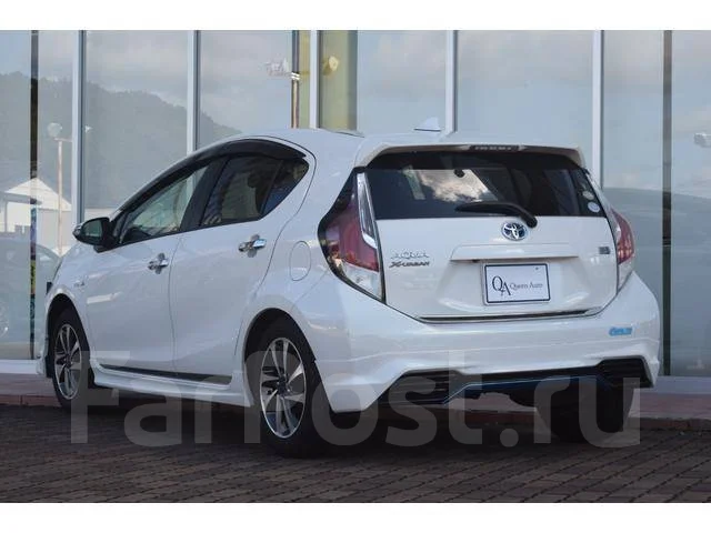 Toyota Aqua. �������, ��������, 1.5, ������, 18 000����. ��, �/�. ��� ����� �� ������������ ����