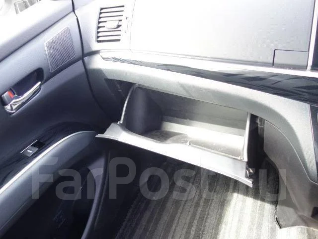 Toyota Estima. ��������, 4wd, 2.4, ������, 90����. ��. ��� ����� �� ������������ ����