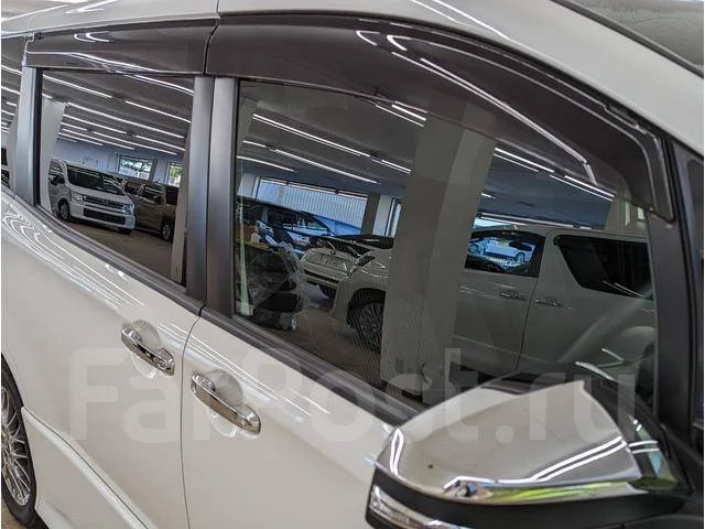 Toyota Voxy. ��������, 4wd, 1.8, ������, 20����. ��, �/�. ��� ����� �� ������������ ����