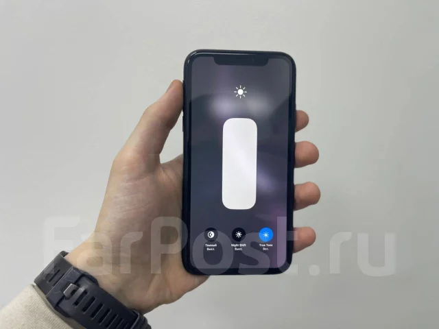 Apple iPhone Xr. �/�, 64 ��, ������, 3G, 4G LTE, ����������, NFC ����