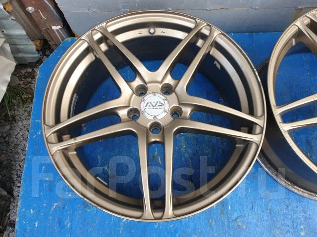 AVS Model 5. 7.0x17", 5x100, ET35 ����