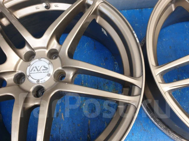AVS Model 5. 7.0x17", 5x100, ET35 ����