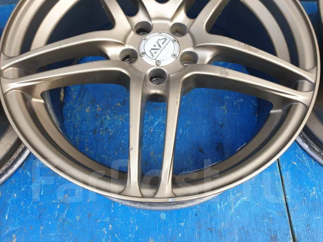 AVS Model 5. 7.0x17", 5x100, ET35 ����