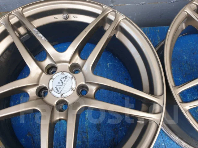 AVS Model 5. 7.0x17", 5x100, ET35 ����