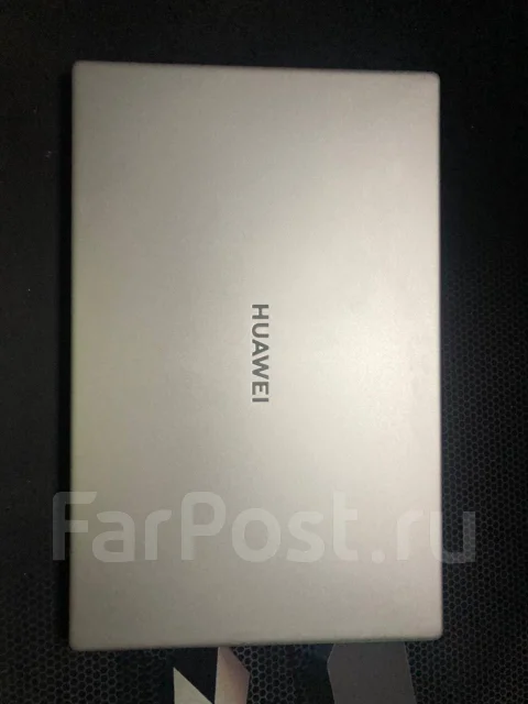 Huawei MateBook D 15. 15.6", 4,1����, ��� 8 ��, ���� 256���, WiFi: 1, Bluetooth: 1, ����������� �� 12��. ����