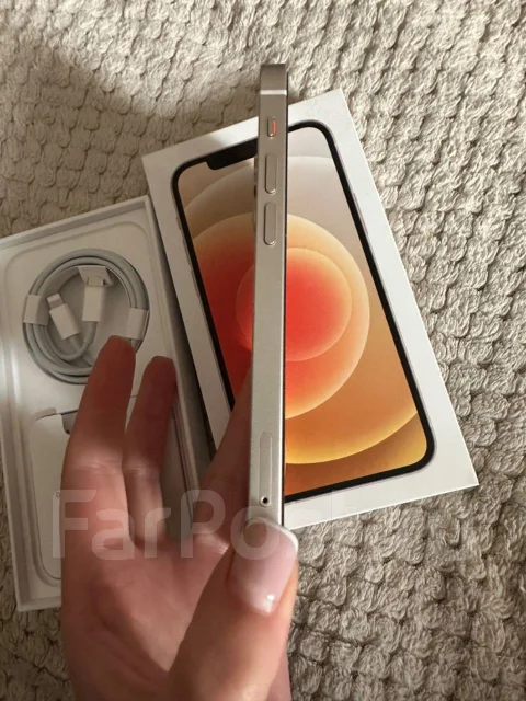 Apple iPhone 12. �/�, 128 ��, �����, 4G LTE, NFC ����