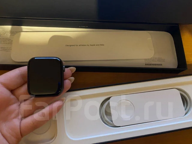 Apple Watch SE Nike ����