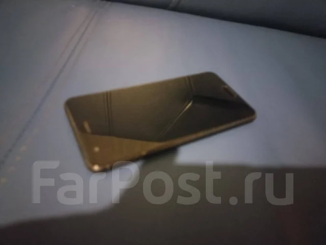 Honor 9. �/�, 64 ��, ������, 3G, 4G LTE, Dual-SIM, NFC ����