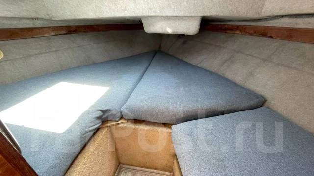 Bayliner. ����� 8,2��., ��������� ���������, 225��.�., ������ ����