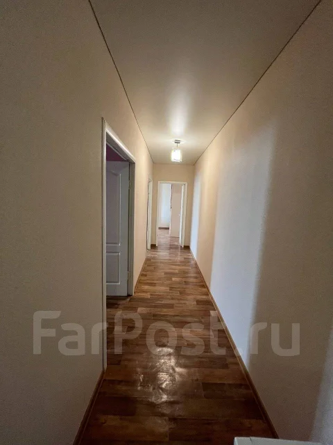 3-���������, ����� ��������� 26. ���������, ���������, 75,5���.��., 3/3 ���� ����