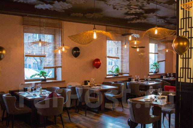 Помощник официанта (можно без опыта), работа в ООО \"Тринити\", ресторан ...