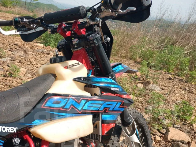 Zuum. 280����. ��., ��������, ��� ���, ������ �� �� ����