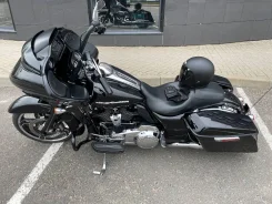Harley-Davidson Road Glide. 1 745����. ��., ��������, ��� ���, � �������� ����