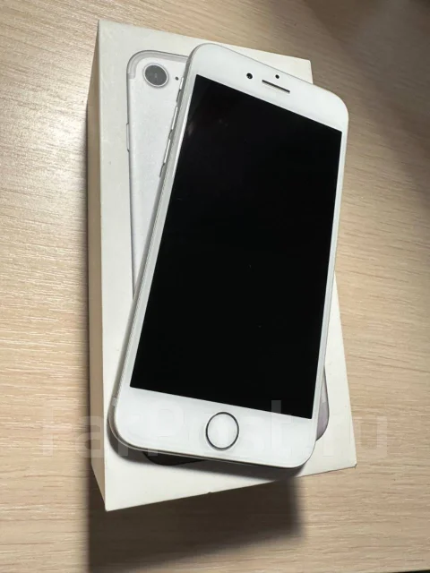Apple iPhone 7. �/�, 128 ��, ����������� ����
