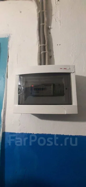 6 ������ � �����, ����� ���� �������� 23�. ���������, ���������, 99���.��. (����), 1/4 ���� ����