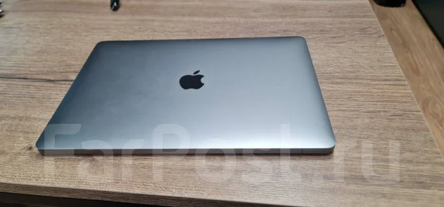 Apple MacBook Pro 13 2017 Mid. 13.1", 2,3����, ��� 8 ��, ���� 256���, WiFi: 1, Bluetooth: 1, ����������� �� 8��. ����
