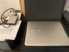 Dell XPS. 13.4", 1,4����, ��� 4 ��, ���� 128���, WiFi: 1, Bluetooth: 1 ����