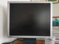 BenQ. 19", ���������� �� (LCD, LED, QLED) ����