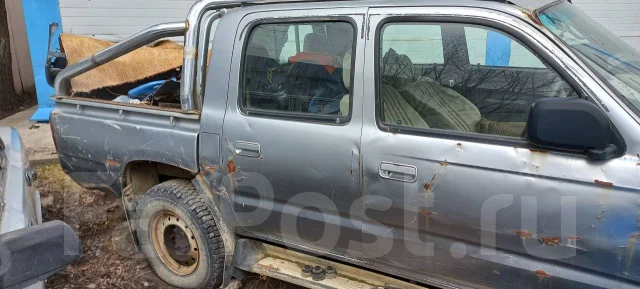 Toyota Hilux Pick Up. LN106 ����