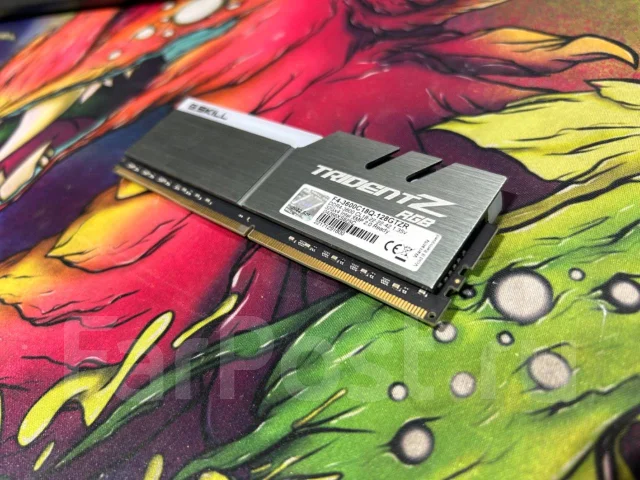 ����������� ������ RGB 32GB 3600MHz ����