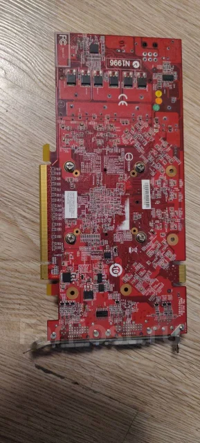 GeForce 8800 GT ����