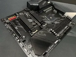 AMD B550 ����