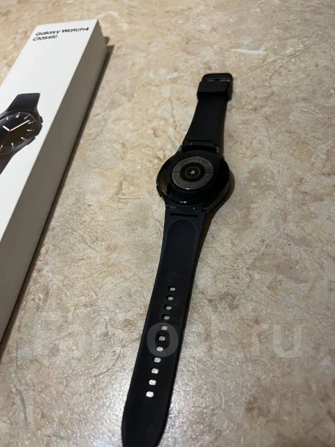 Samsung Galaxy Watch4 ����
