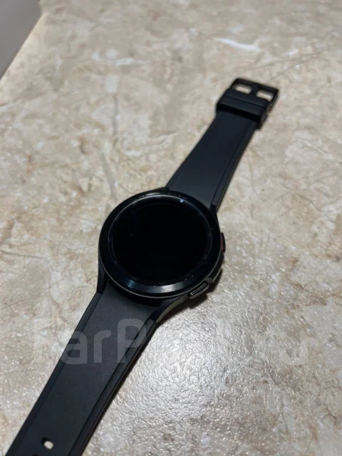 Samsung Galaxy Watch4 ����