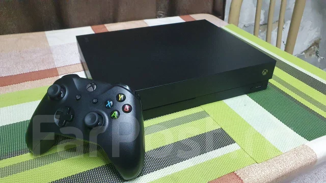 Microsoft Xbox One X ����