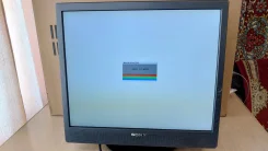 Sony. 19", ���������� �� (LCD, LED, QLED) ����