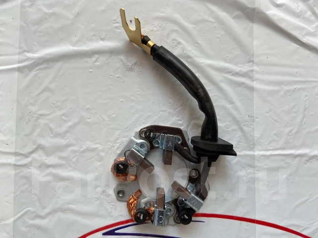 �������������� �������� Nissan SR20 6981181 ����