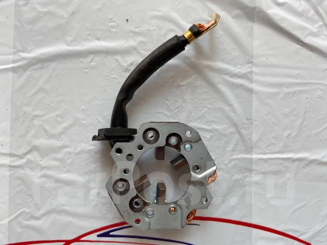�������������� �������� Nissan SR20 6981181 ����