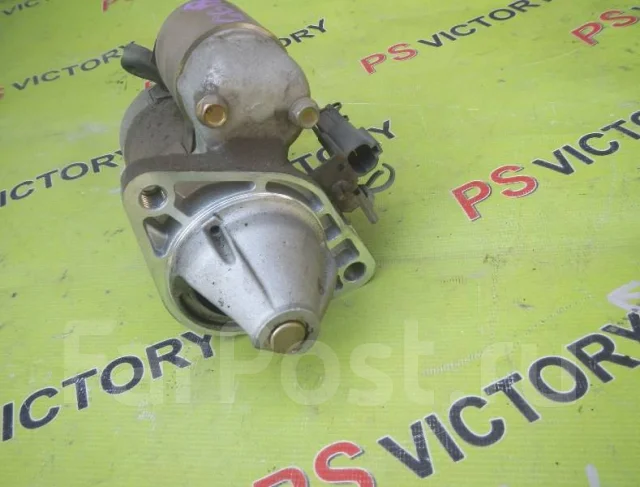������� Nissan AD 233000M302 ����