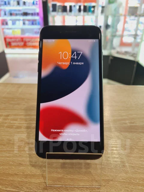 Apple iPhone 7. �/�, 32 ��, ������, 4G LTE, NFC ����