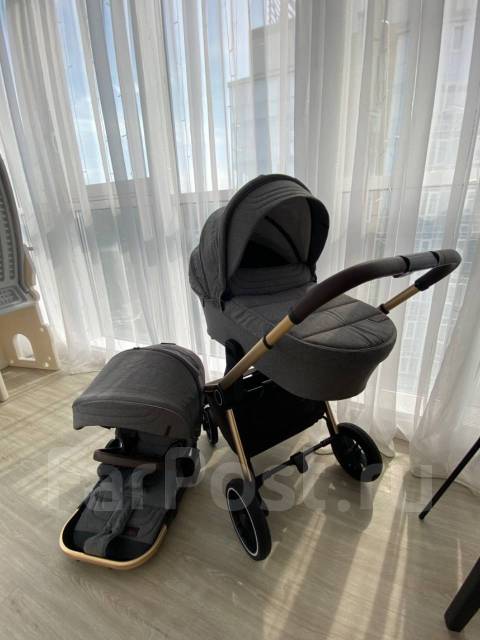Коляска 2 в1 Carrello Epica, б/у, в наличии. Цена: 12 000₽ во Владивостоке