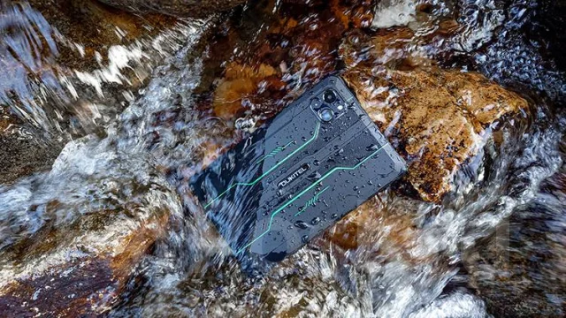 Oukitel. 8 ������ ����