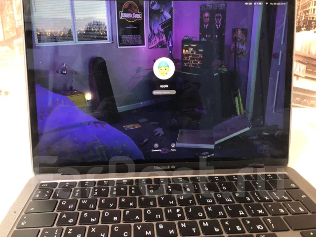 Apple MacBook Air 13 2020. 13.3", 1,1����, ��� 8 ��, ���� 256���, WiFi: 1, Bluetooth: 1, ����������� �� 3��. ����