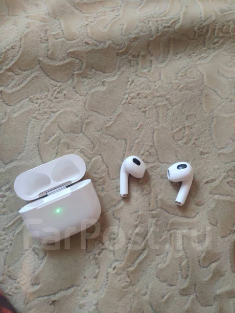 Apple AirPods ����