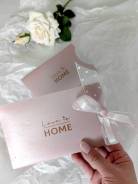    10.000 .   LOVE IS HOME 