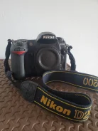 Nikon D200 ����