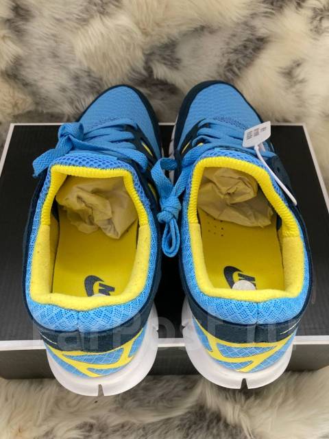 Free run blue and yellow best sale