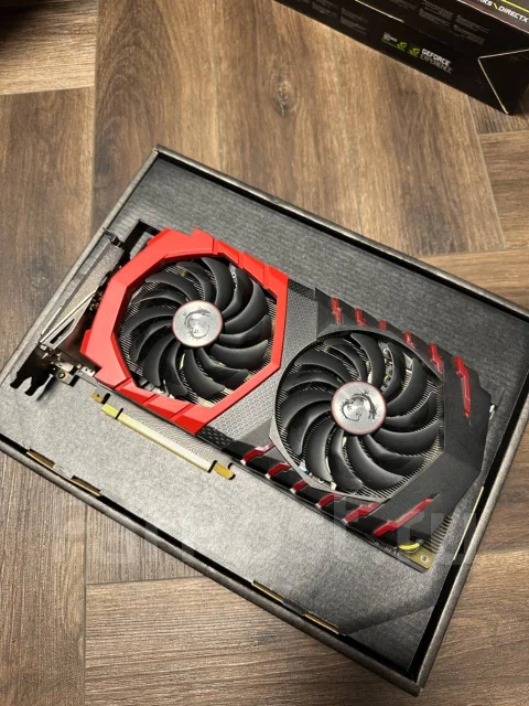 GeForce GTX 1080 ����